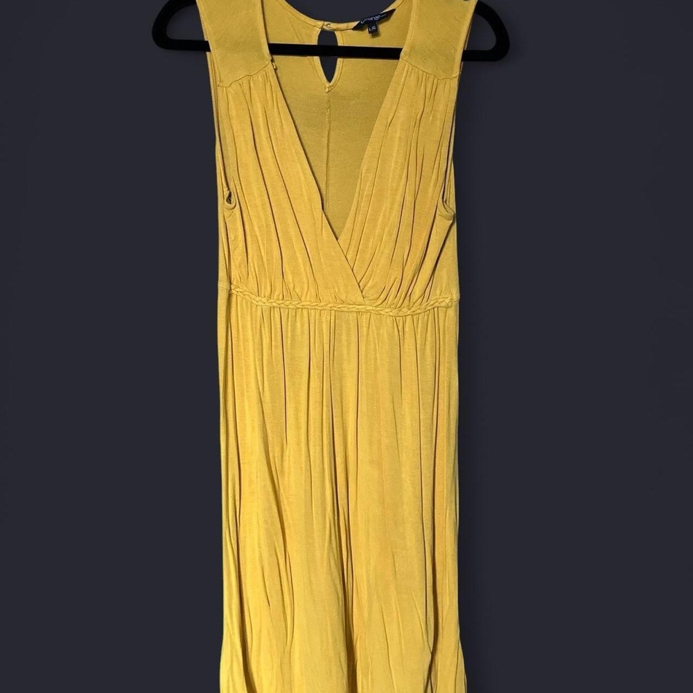 Elegant Yellow Sleeveless Dress